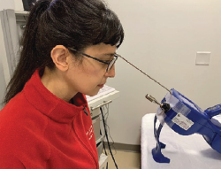 Experimental setup for flexible laryngoscopy (top) and rigid laryngoscopy and speech (bottom). © Source Rameau et al.